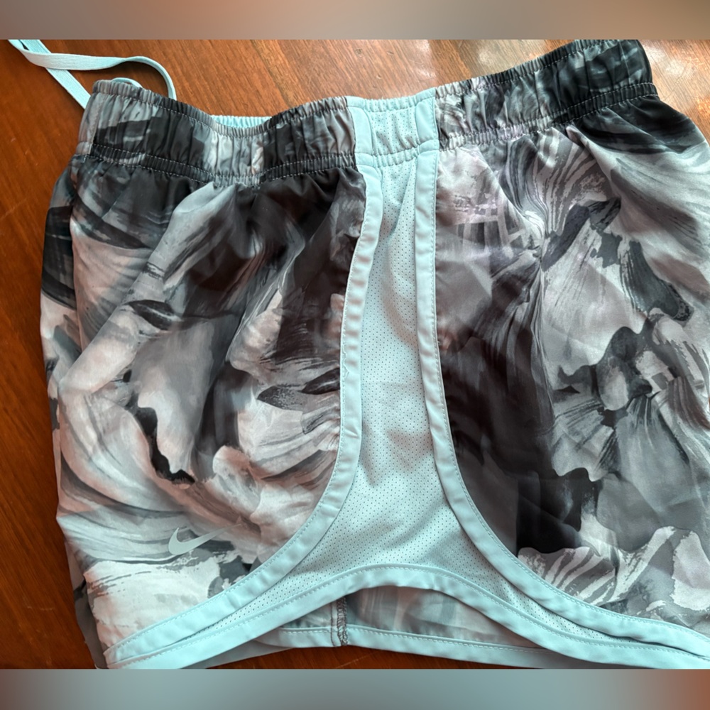 Women’s Nike Tempo Running Shorts